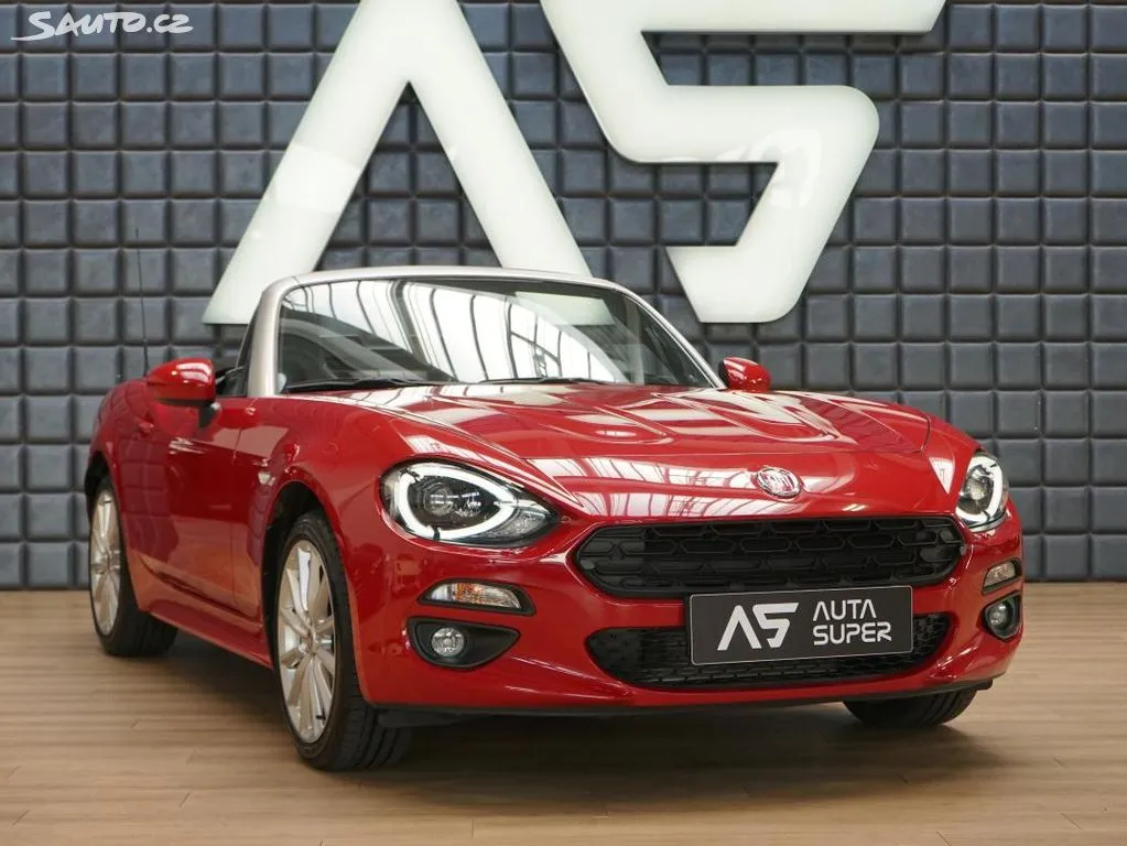 Fiat 124 Spider 1.4i Multiair Turbo Bose CZ Image 1