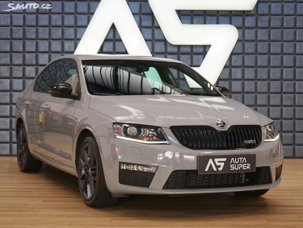 Škoda Octavia RS 2.0 TSI Challenge DSG 162kW Image 1